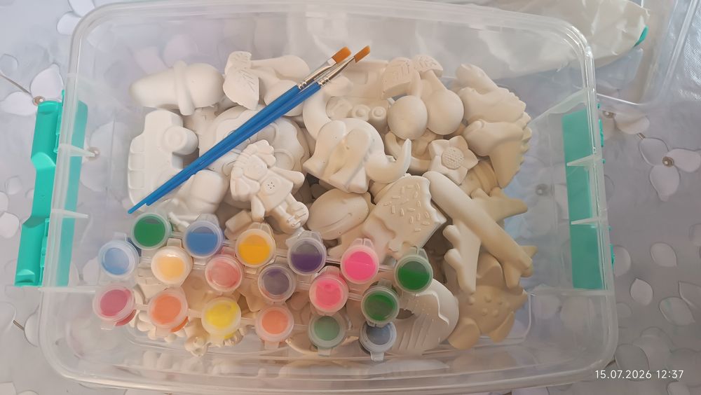 Gipsdan tayyorlangan 3d raskraskalar