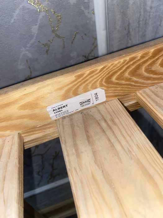 Деревиянный полка