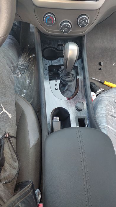 Malibu barlar chevrolet moshinalaga