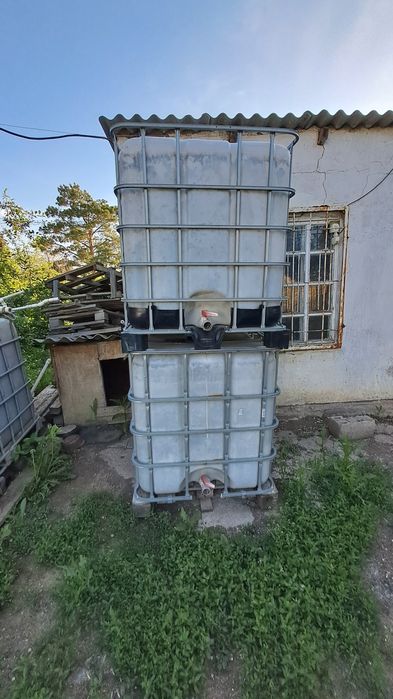 Продам еврокубы 1000 л.