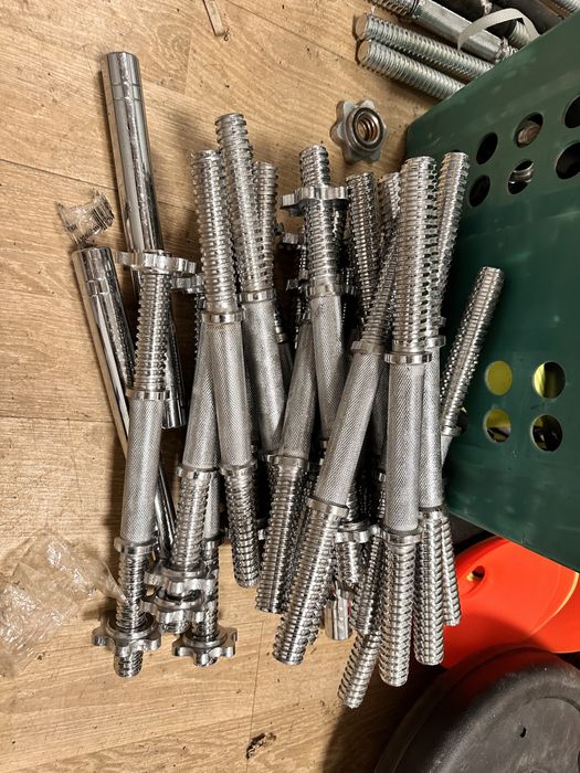 Bari bare gantere diferite modele si dimensiuni pret de la 50 ron buc