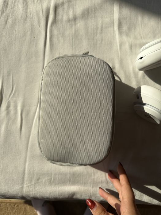 Apple Headphones Beats Studio Pro