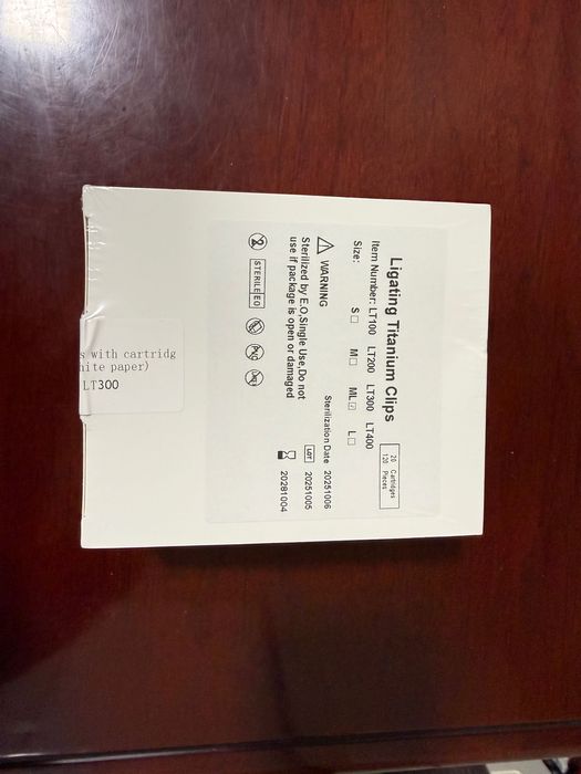 Клипса . Титановые клипсы.  Лапароскопия. Клипса медицинская