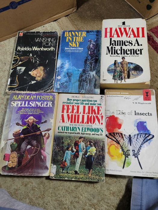 Инглиз тили да китоблар (Америкадан келган) 25 минг сум