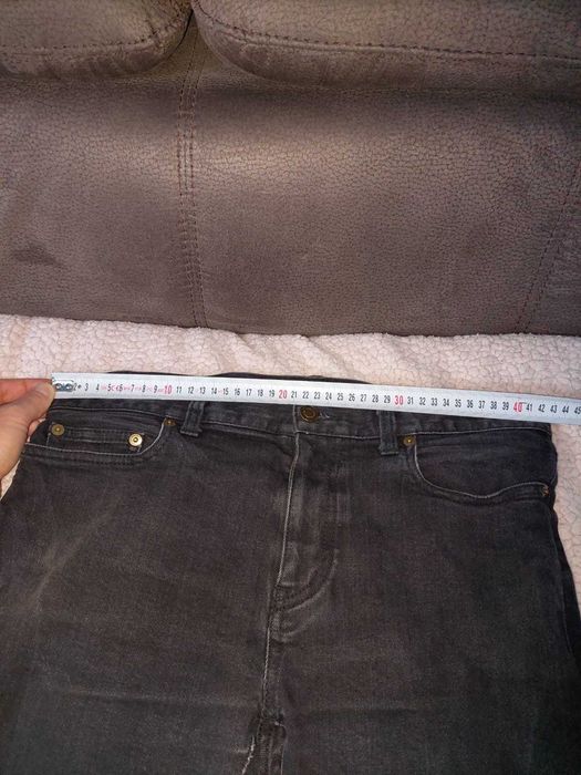 Pantaloni Yves Saint Laurent/bărbați!