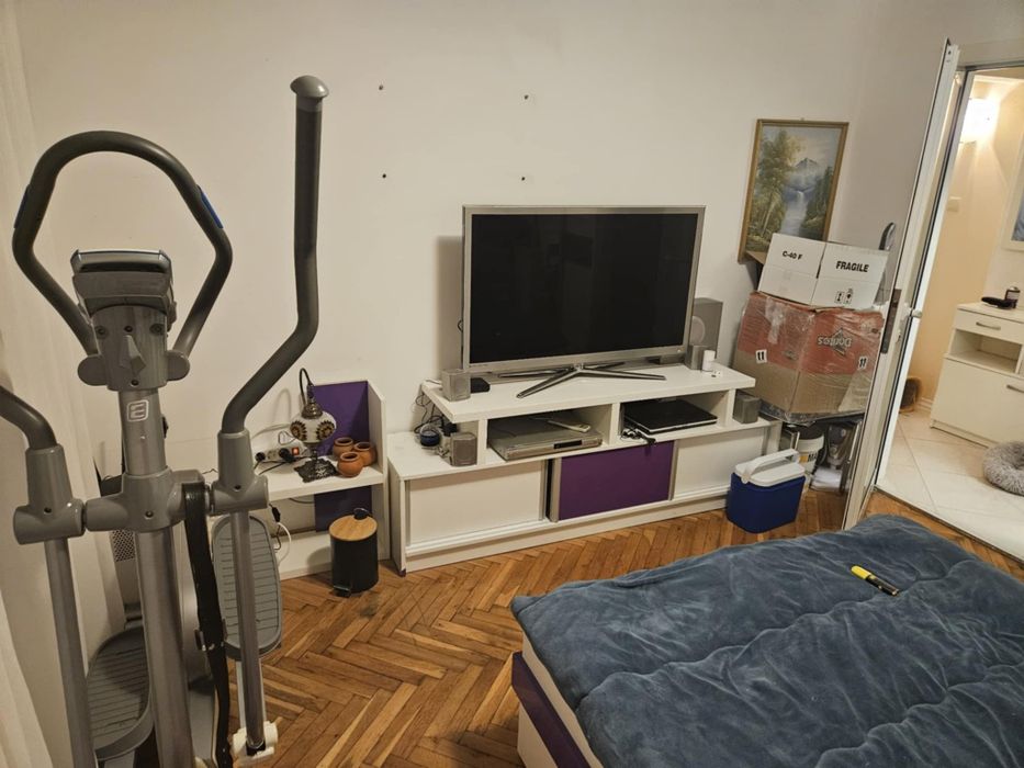 Дългосрочно под наем