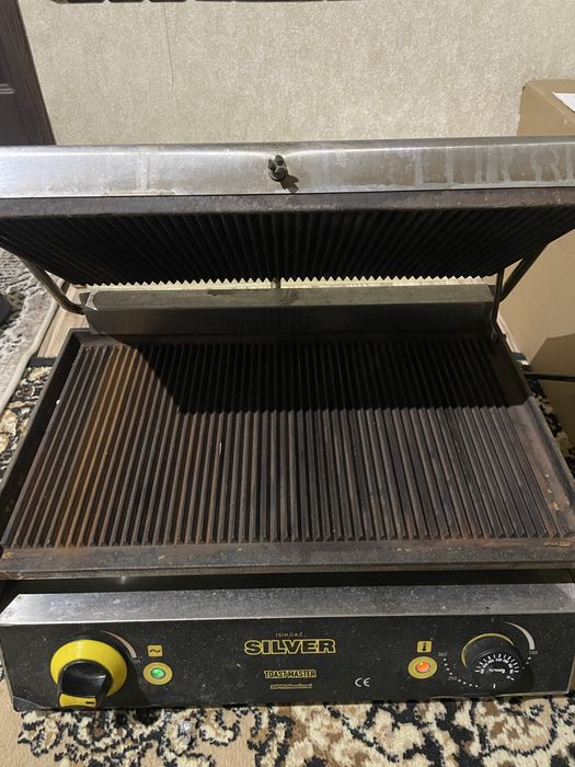 Toster sotiladi kop ishlamagan