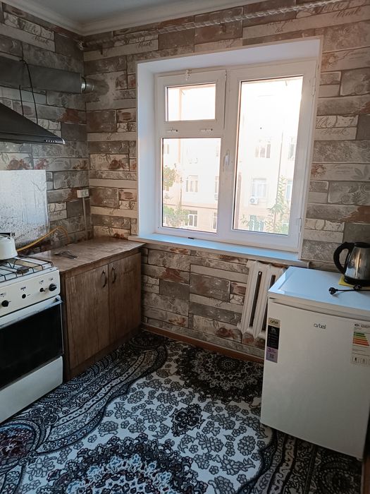 Квартира сотилади.