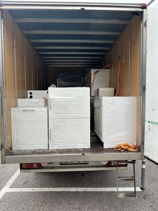 Професионално преместване ! Хамалски и транспортни услуги .