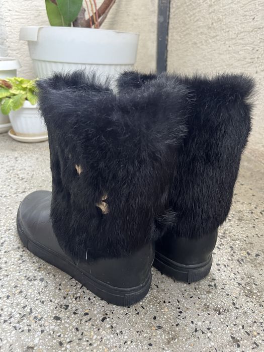 Удобни равни зимни боти