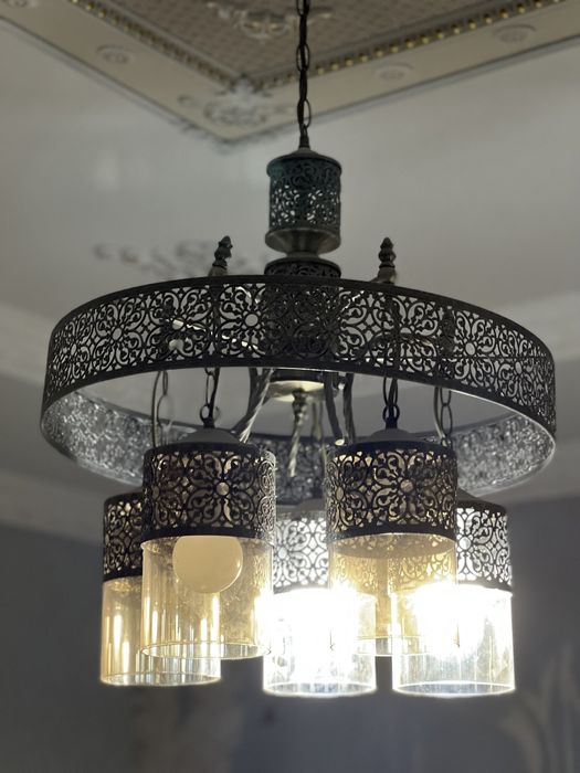 Люстра метровый 100000