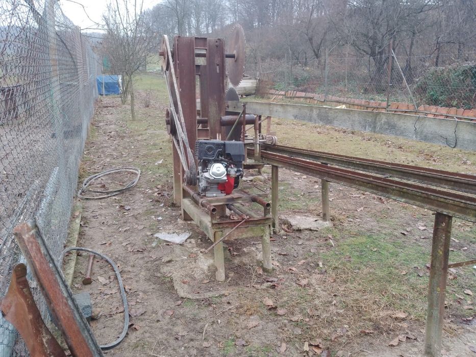 Vand circular cu 2 panze (gater) pentru facut cherestea din busteni