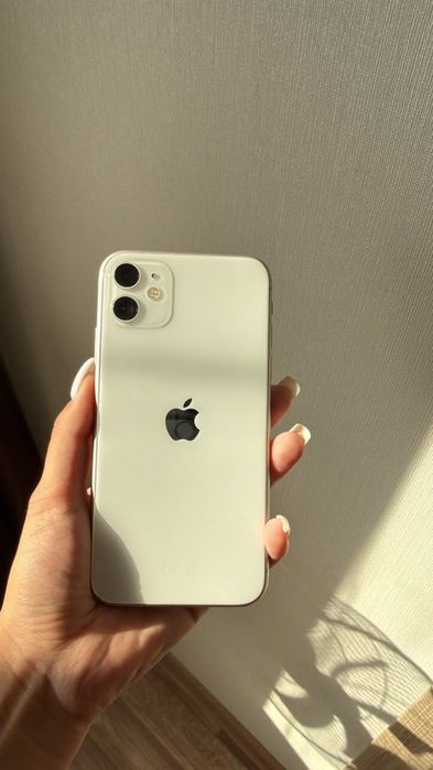 Айфон 11, в двух расцветках продам, обмен