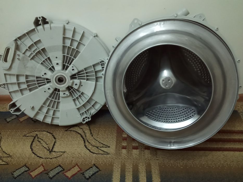 Комплектующие  стиральной  машинки LG.