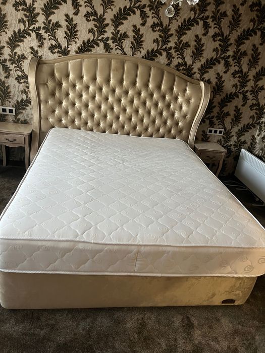 Продава се: Луксозен спален комплект по поръчка + матрак