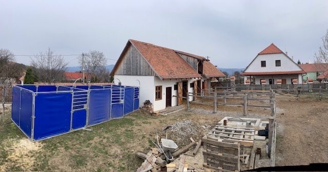 Box mobil pentru cai