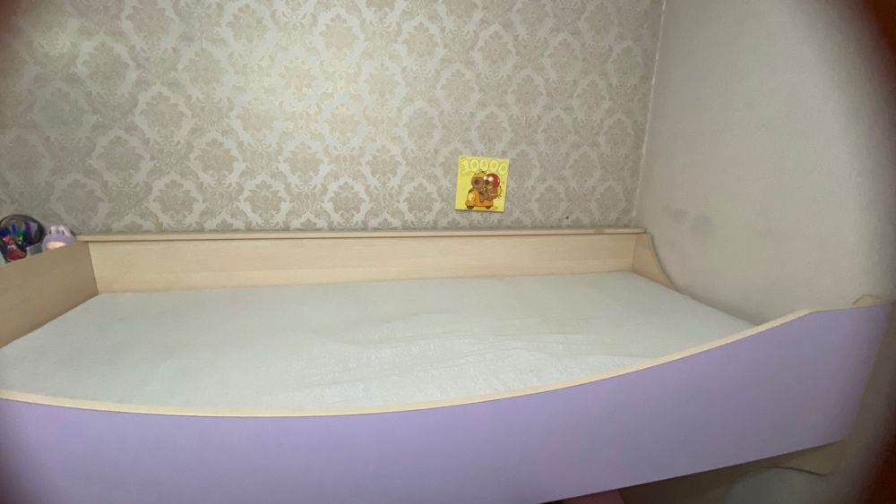 Кровать двухъярусная.