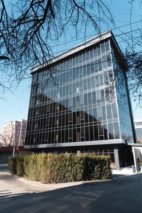 Продажа! Казахстан перекресток Бизнес Центр 2200м2!