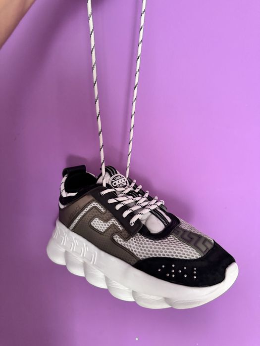 adidasi versace chain reaction