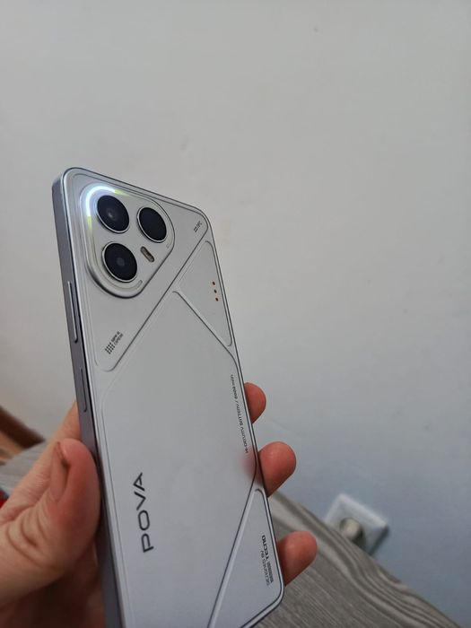 Tehno Pova 7 5G новый