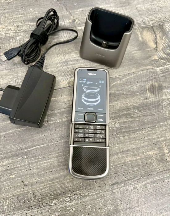 Nokia 8800 Carbon