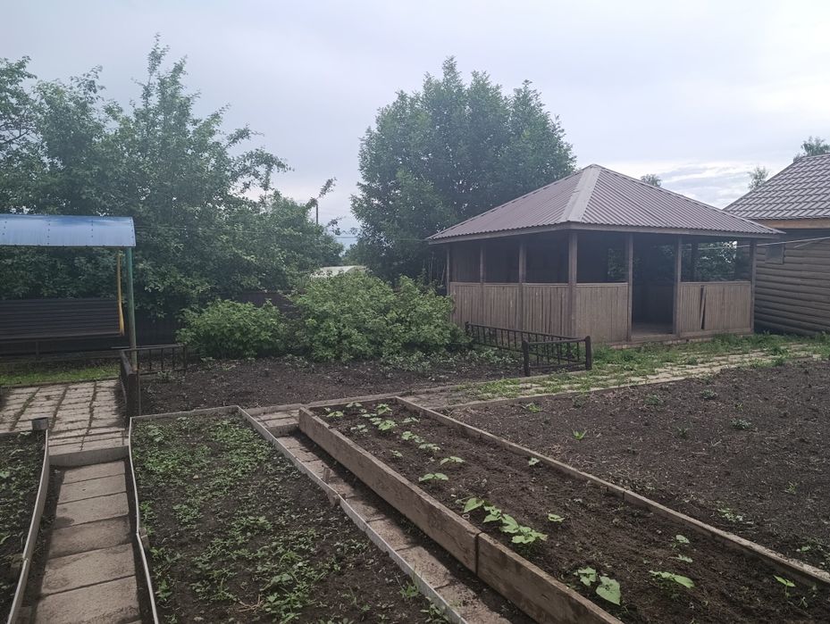 Продам дачу с двухэтажным домом