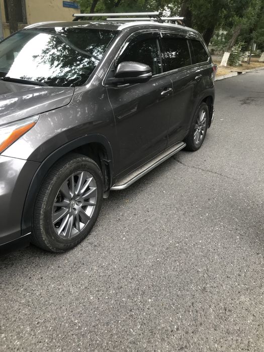 Продам Toyota Highlander