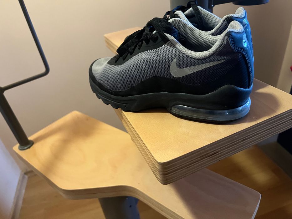 Маратонки Nike 37,5 номер