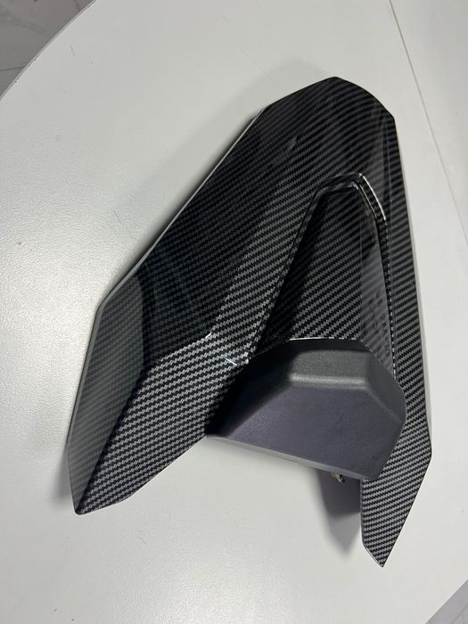 Чисто НОВ капак за задна седалка за Honda    CB650R CBR CB 650R 19-23