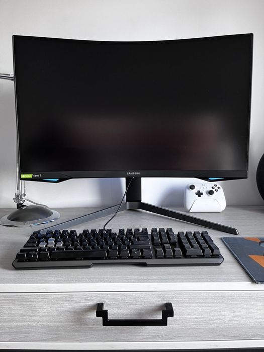 Продаётся игровой монитор Samsung 27’’ G7 G75T WQHD 240Гц