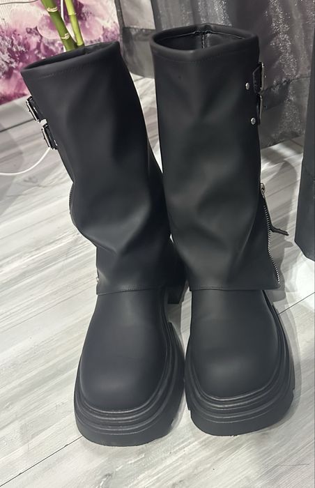 Модерни черни ботуши 38 номер