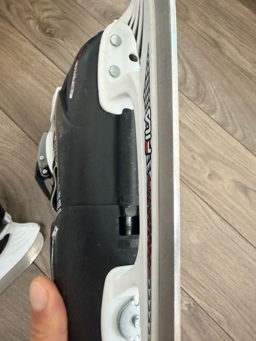 Patine gheata FILA marime reglabila Eu 35, 36,37,38