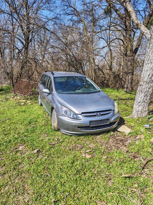 Продавам Пежо307 комби начасти