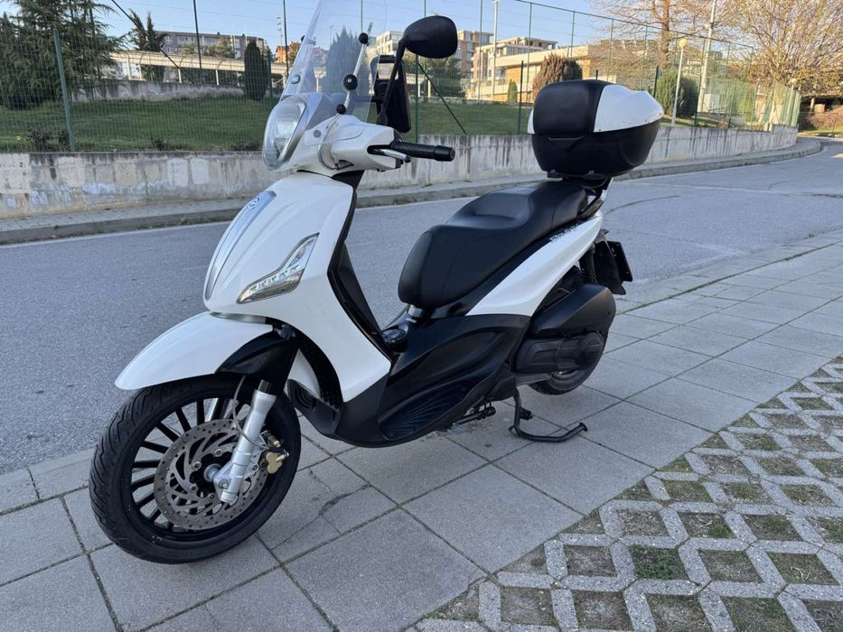 Скутер Piaggio Beverly 350 куб. 2016 г.