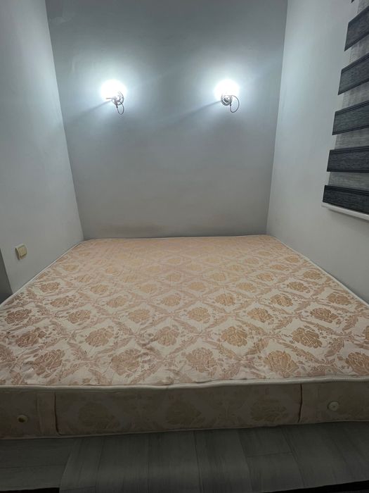 Продается Матрас (состояние отличное)