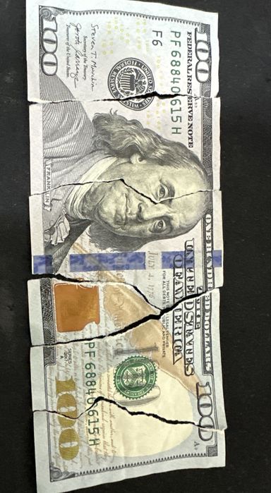 Порванное деньги