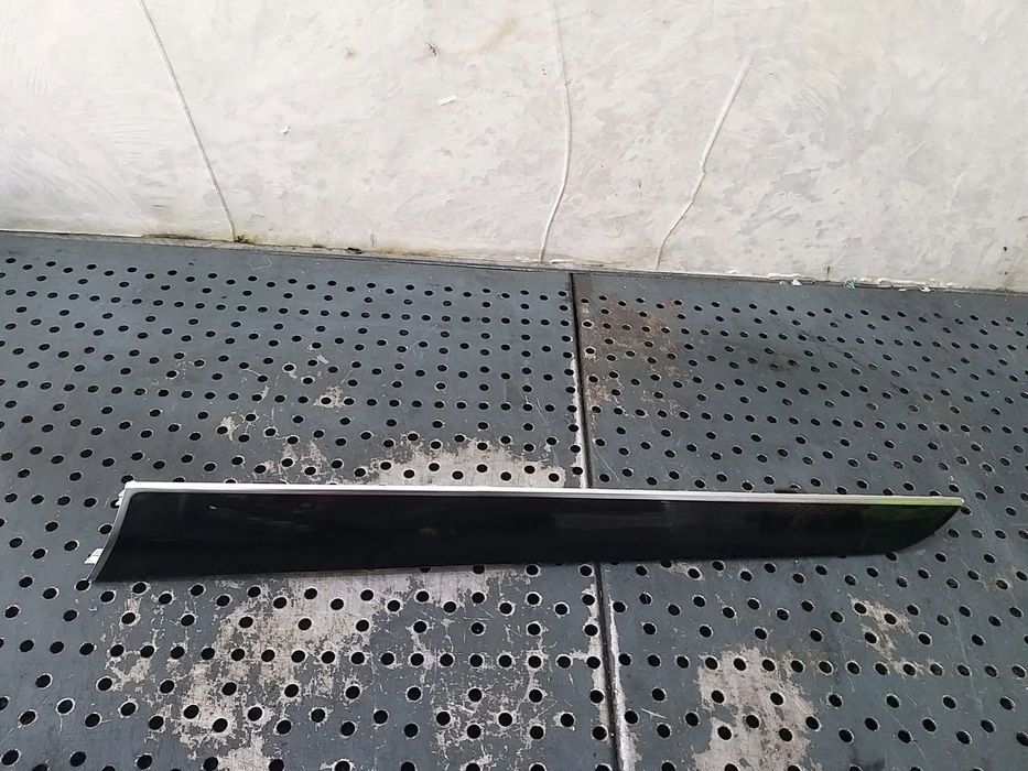 Ornament trim usa dreapta spate audi a4 b8 8k 8k0867420