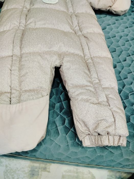 Продам комбинезон 74 размер