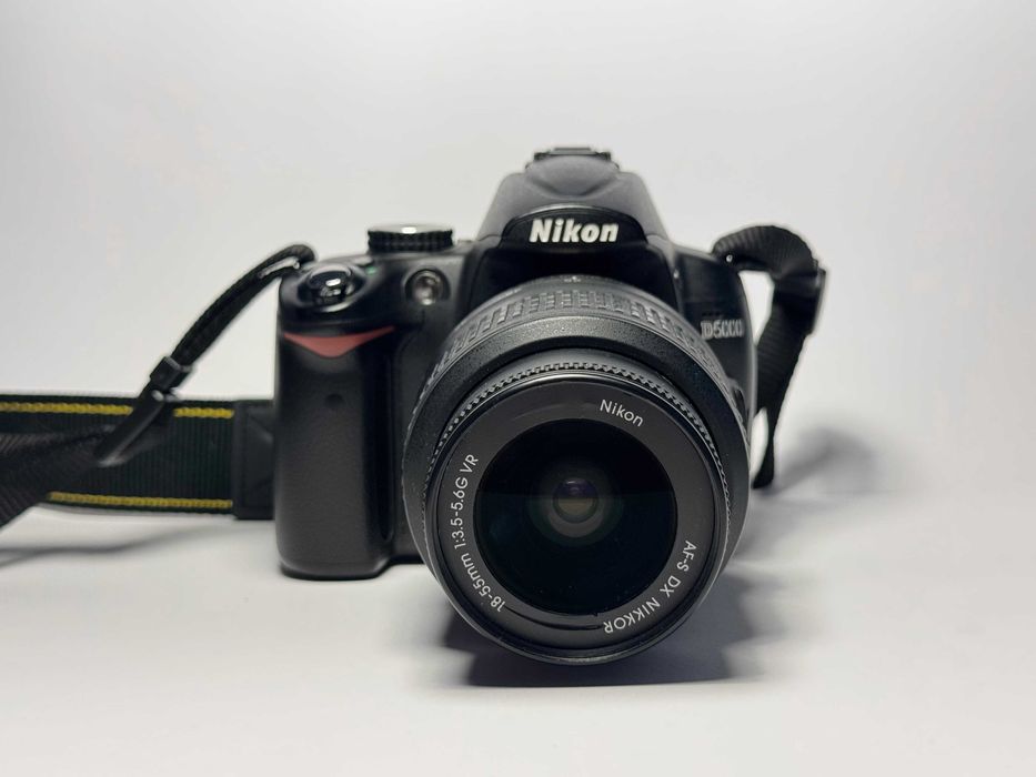 Kit Nikon D5000 (Doar 11k cadre) + Tamron 18-270mm + Nikon 18-55mm