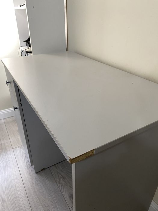 стол 95x50x75 в рабочем состоянии