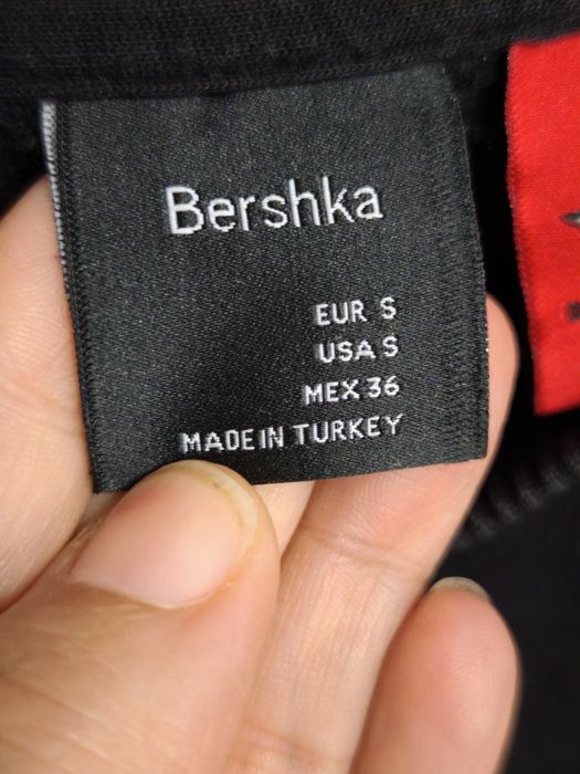 Yu Gi Oh sweatshirt , men size S