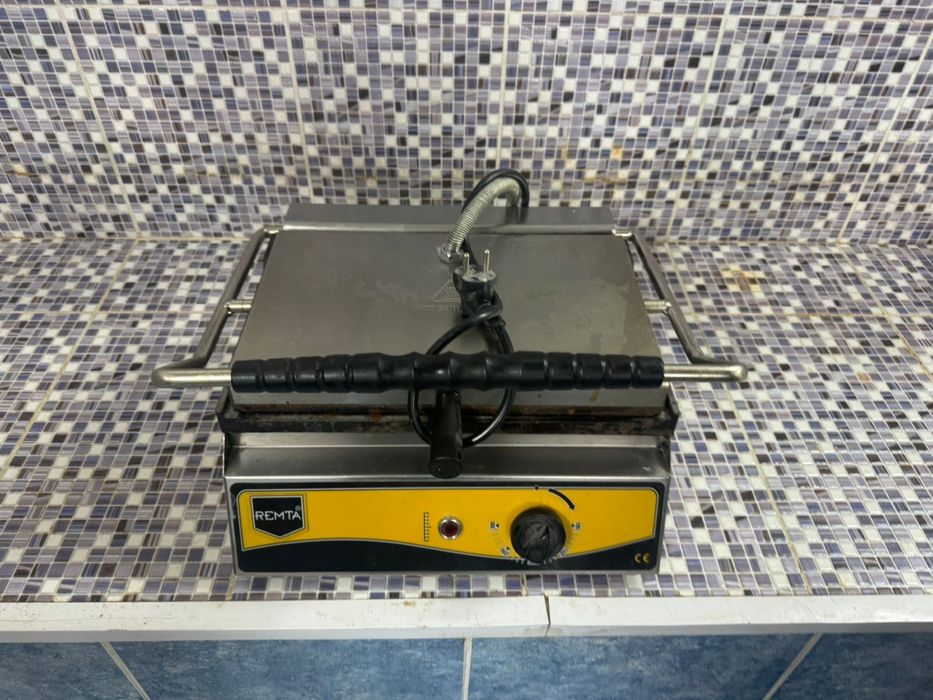 Продам пицца печь и гриль для донера