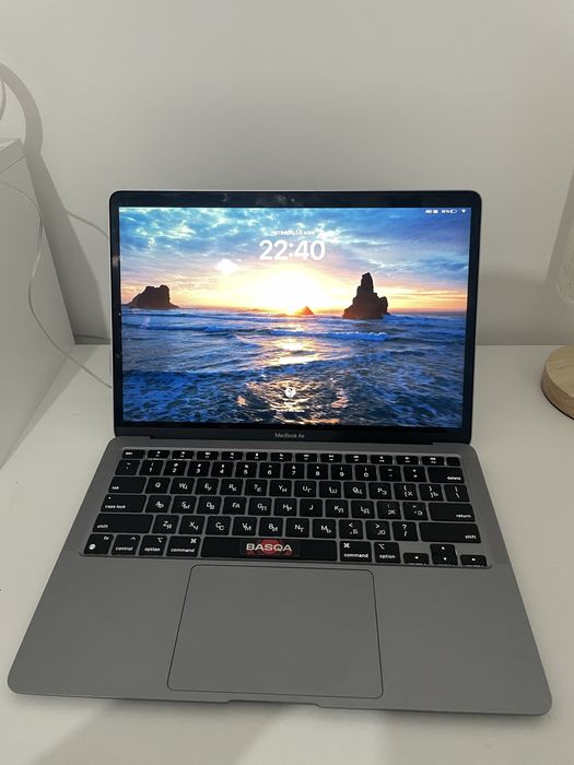 Macbook air m1 2020