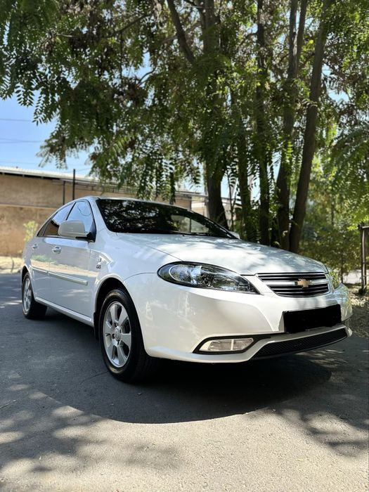 Продается Gentra 3-pozitsiya avtomat lyukli