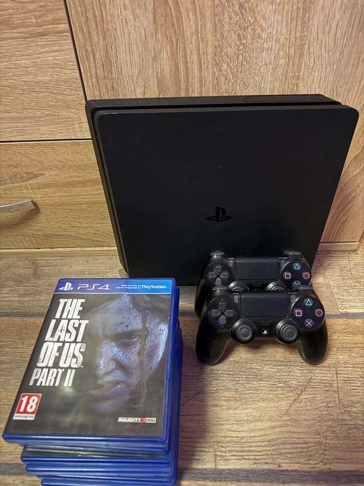Playstation 4 1TB slim с два джойстика и игри