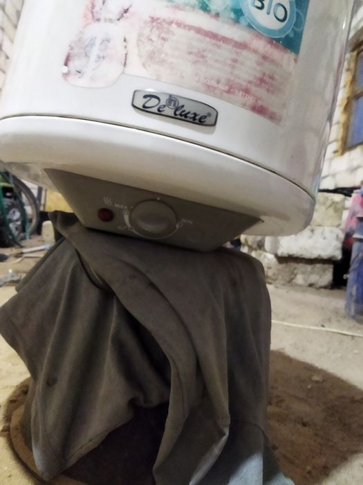 Бойлер Аристон 30