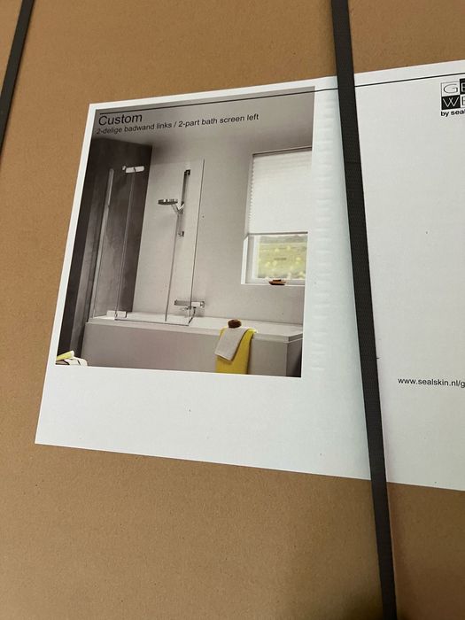 Paravan de sticla pentru cada