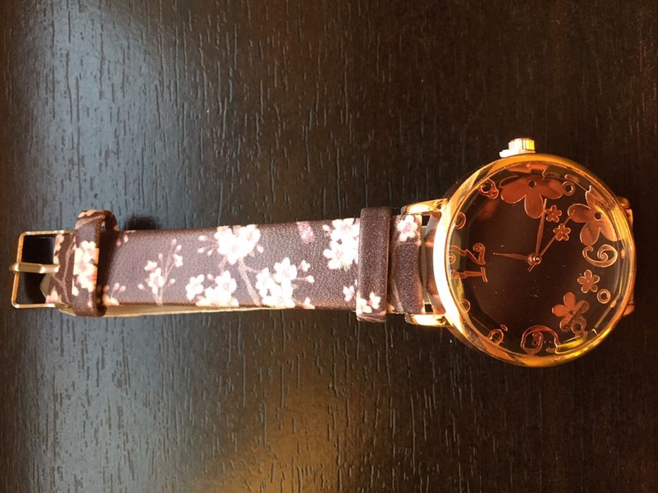 Нежен и елегантен дамски часовник