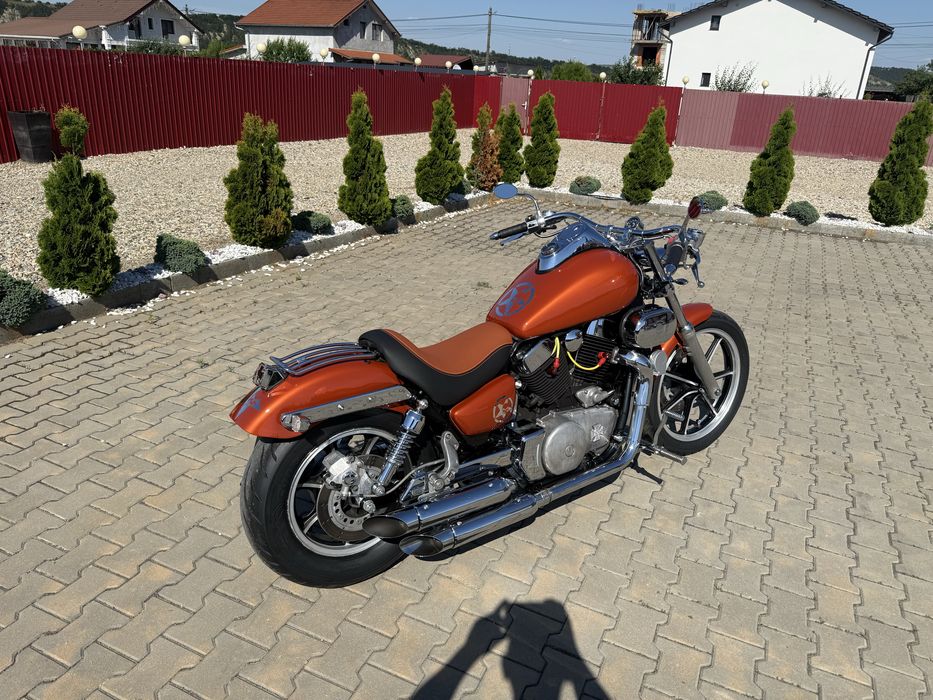KAWASAKI VN 1500 VULCAN BOBBER+CHOPPER CUSTOM EFECTUAT IN GERMANIA unicat+totul este nou 13.000 km reali cu facturi+toate modificarile sunt omologate