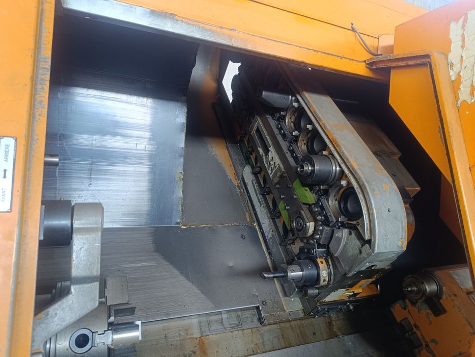 Продавам Мазак ST 25